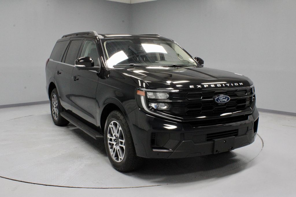 Agate Black Metallic 2025 Ford Expedition SUV / Crossover Four-Wheel Drive Automatic