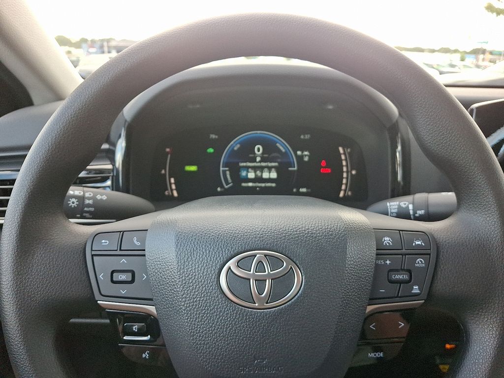 Thumbnail: 2025 Toyota Camry - 19
