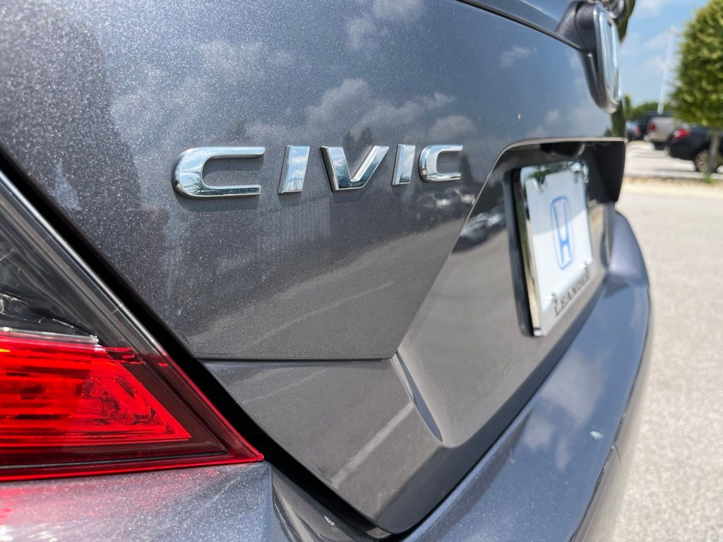Thumbnail: 2017 Honda Civic - 8
