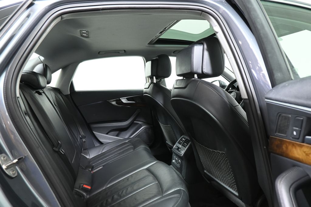 Thumbnail: 2019 Audi A4 - 26