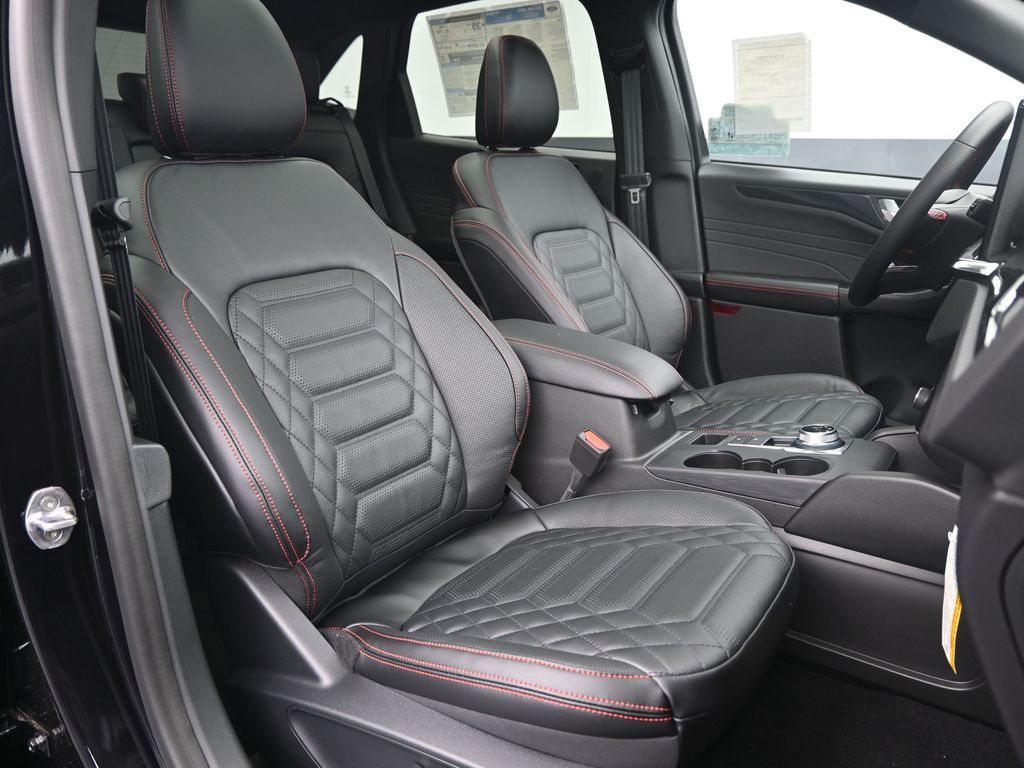 2024 Ford Escape ST-Line Elite