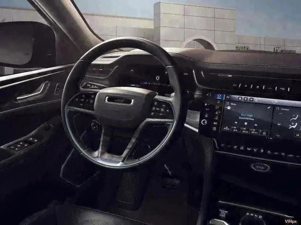 View vehicle photo 5