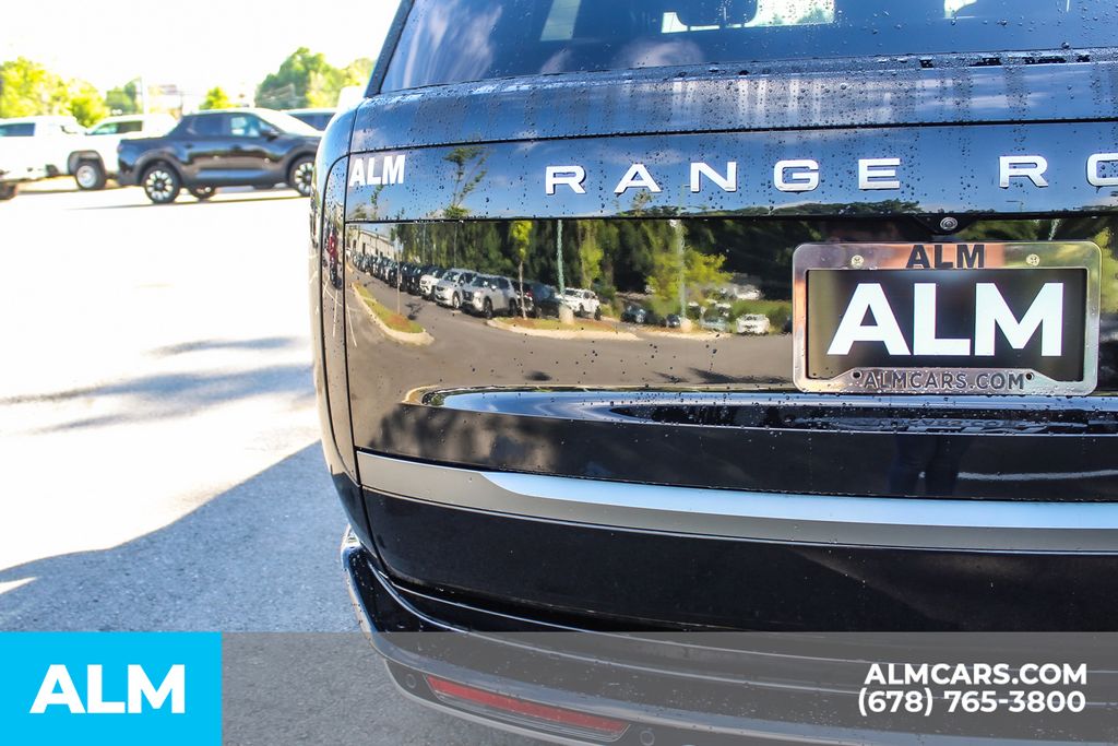 Used 2023 Black Land Rover SE image 13