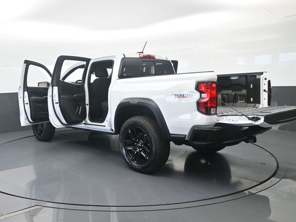 Used 2025 Summit White Chevrolet Trail Boss image 69