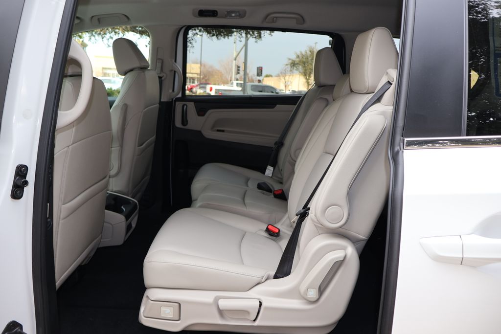 2025 Honda Odyssey EX-L 11