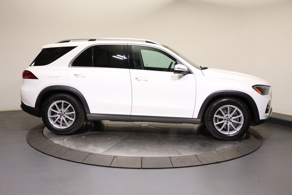 Thumbnail: 2026 Mercedes-Benz GLE - 8