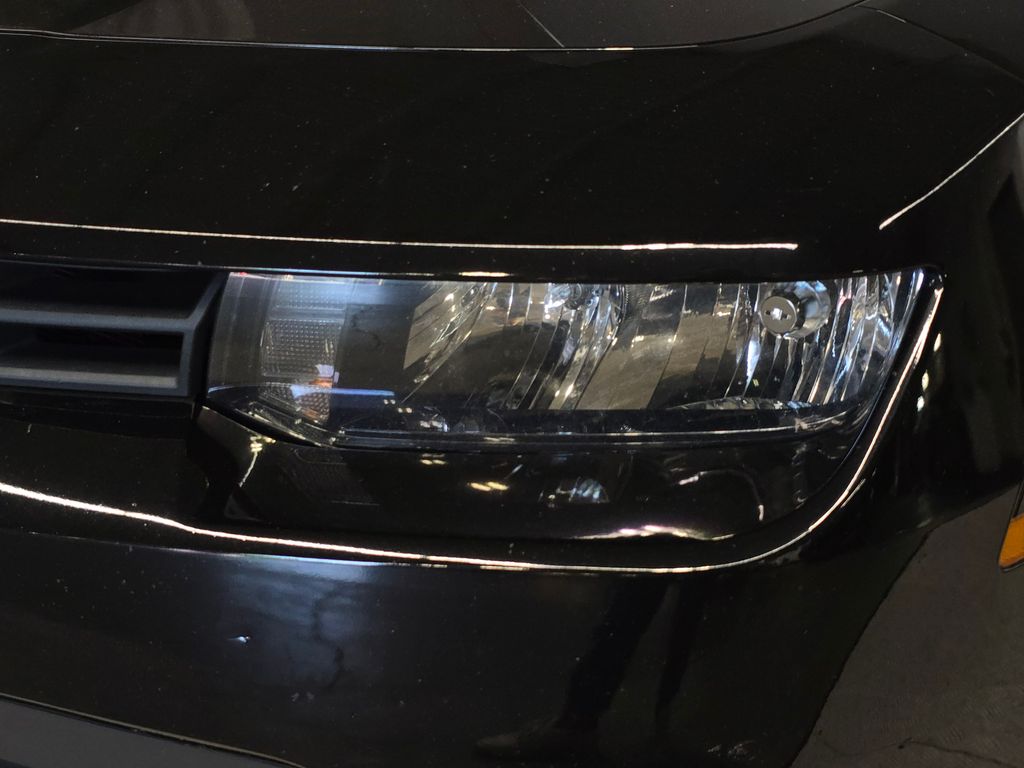 2015 Chevrolet Camaro 1LT photo 8