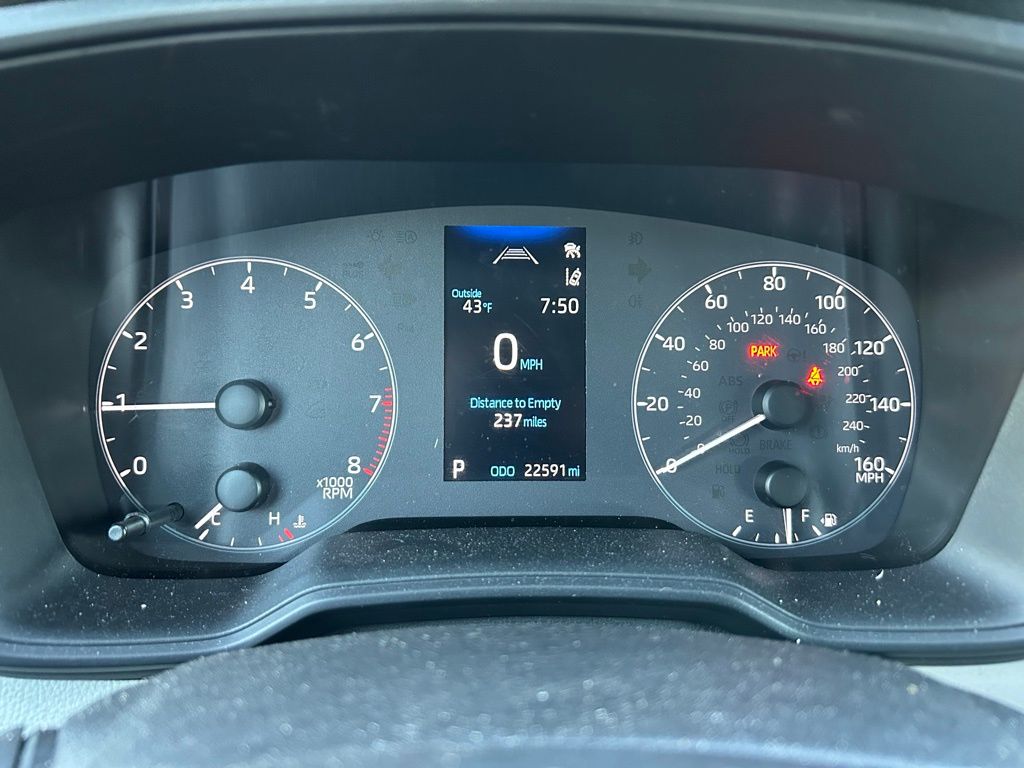 Thumbnail: 2025 Toyota Corolla - 22