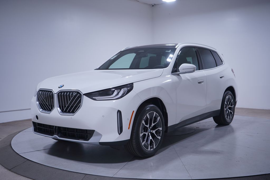 Thumbnail: 2026 BMW X3 - 1