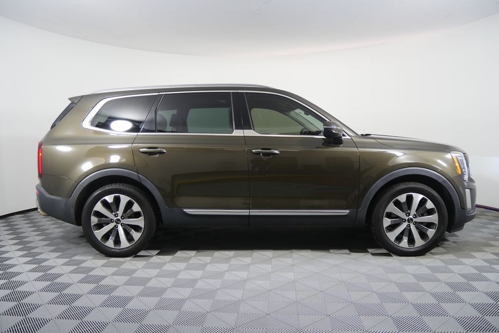 Thumbnail: 2020 Kia Telluride - 2