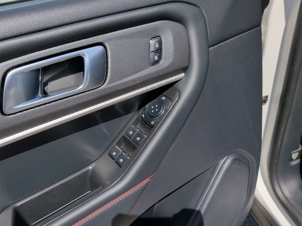 2025 Ford Explorer ST-Line - 11
