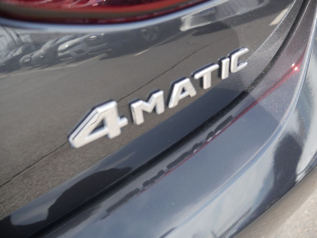 Thumbnail: 2022 Mercedes-Benz E-Class - 10