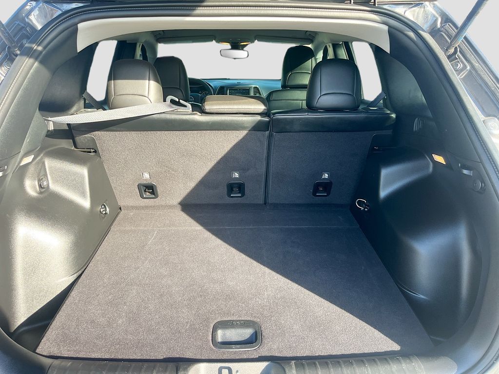 Used 2022 Gray Jeep Trailhawk image 24