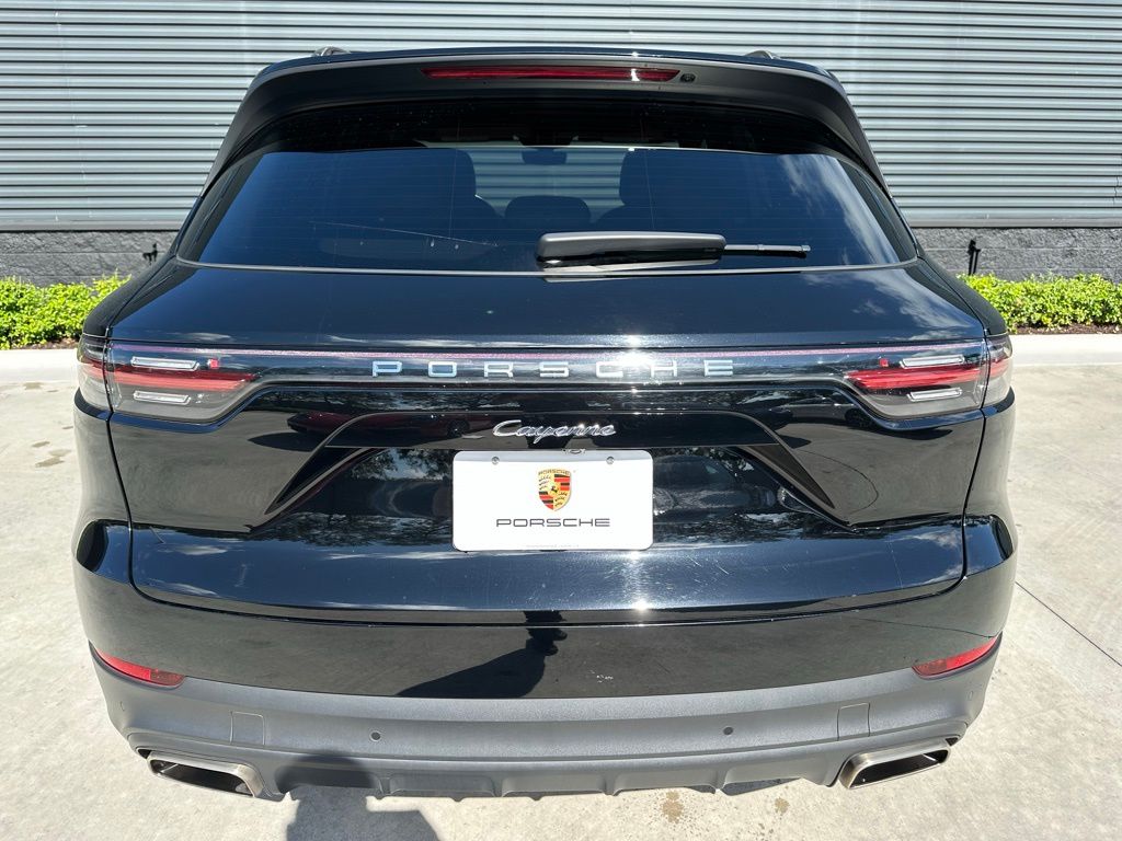 2021 Porsche Cayenne Base 11