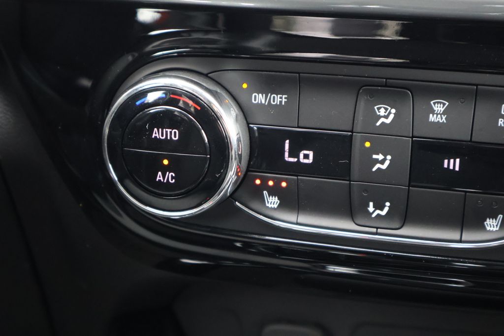 2024 Chevrolet Trax LT 18