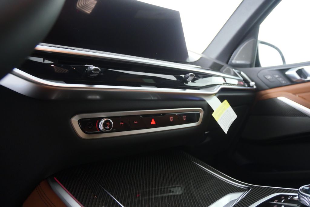 Thumbnail: 2026 BMW X5 - 21