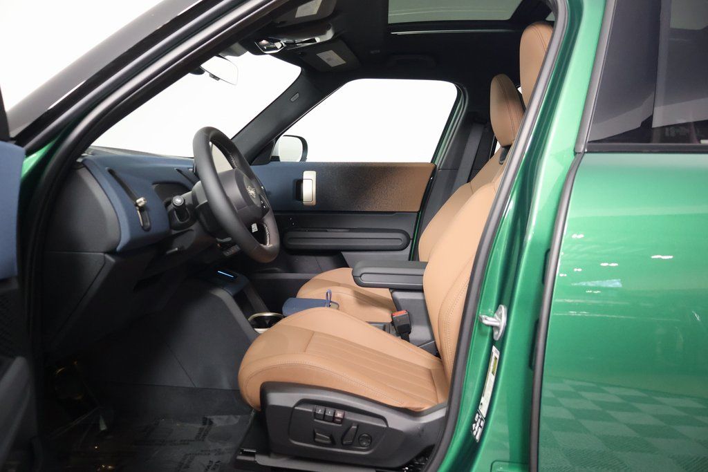Thumbnail: 2027 MINI Cooper Countryman - 5