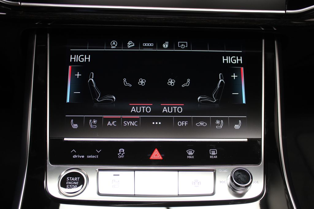 Thumbnail: 2026 Audi Q7 - 17