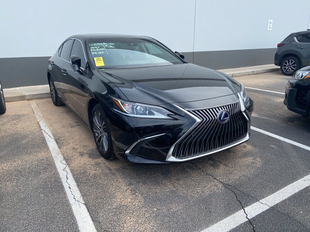 Thumbnail: 2020 Lexus ES - 3