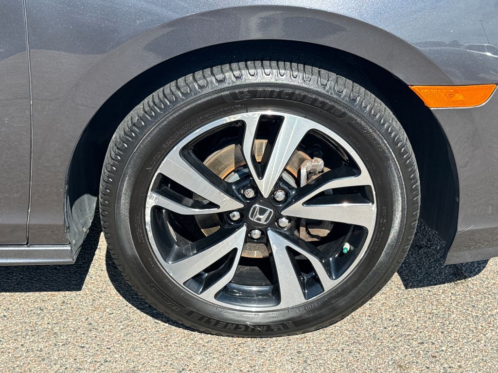 Used 2018 Gray Honda Elite image 50