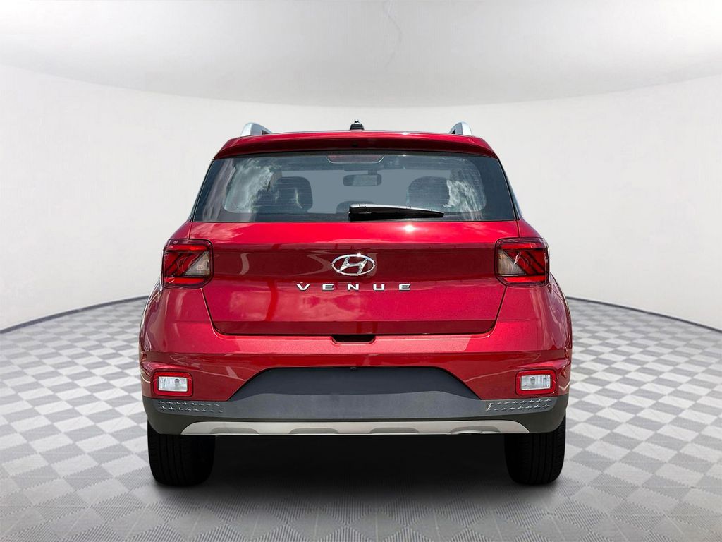 2025 Hyundai Venue SEL - 5