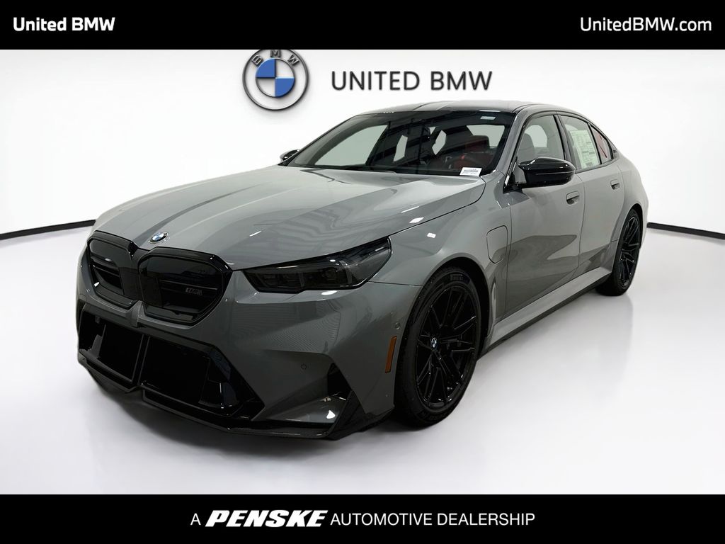 Thumbnail: 2027 BMW M5 - 1