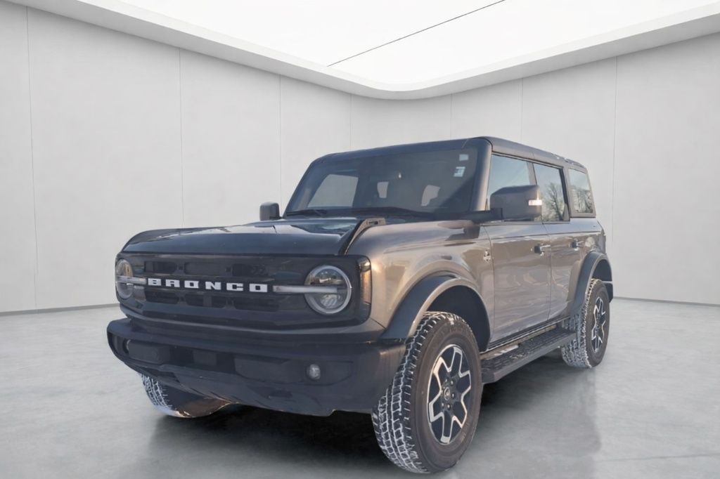 2023 Ford Bronco Outer Banks Advanced 4-Door 4WD