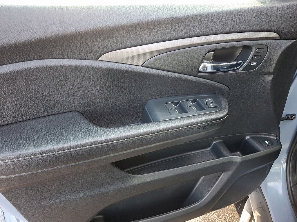 Thumbnail: 2023 Honda Ridgeline - 13