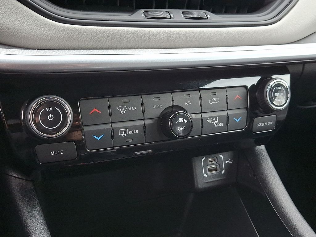 2025 Jeep Compass Limited White at Bob Ruth Ford