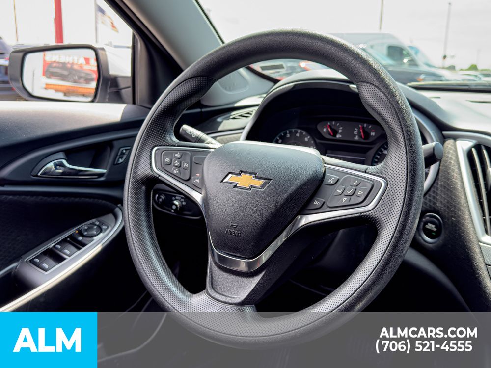 Used 2024 White Chevrolet LT image 24