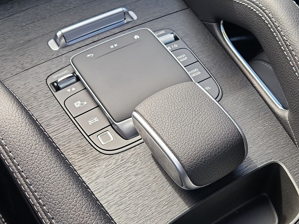 Thumbnail: 2026 Mercedes-Benz GLE - 17