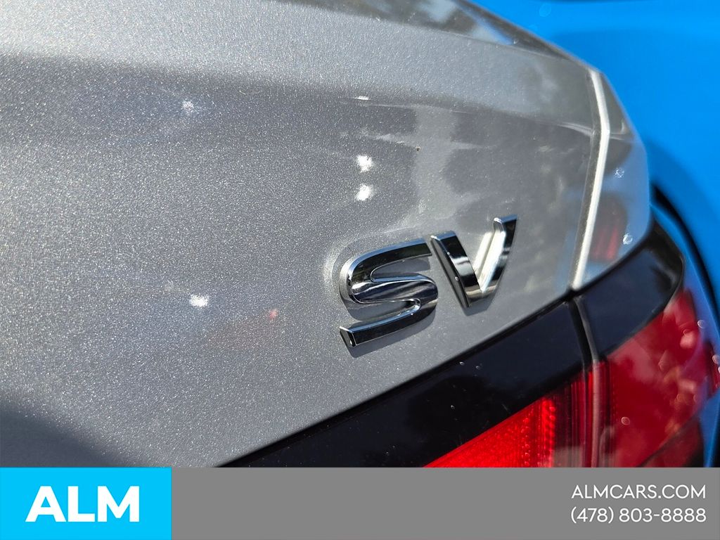 Used 2024 Silver Nissan 1.6 SV image 14