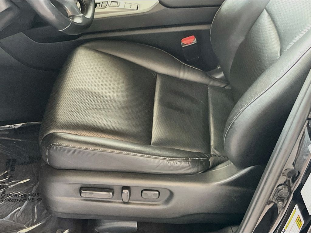 Used 2025 Black Honda RTL image 18