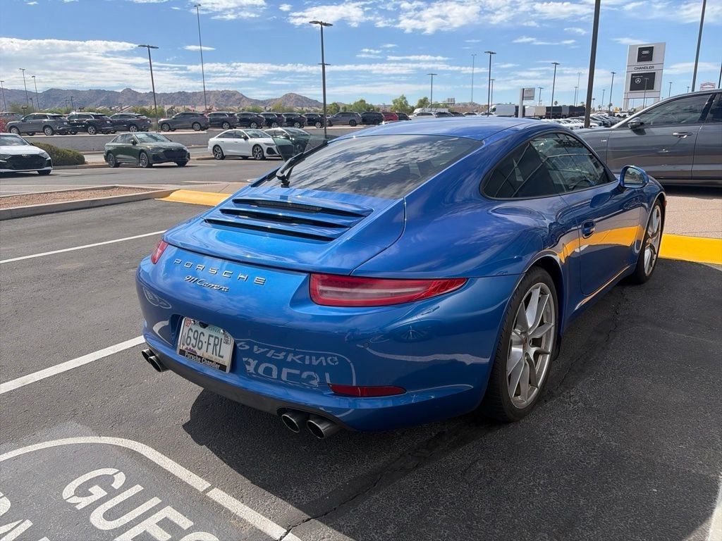 Thumbnail: 2014 Porsche 911 - 9