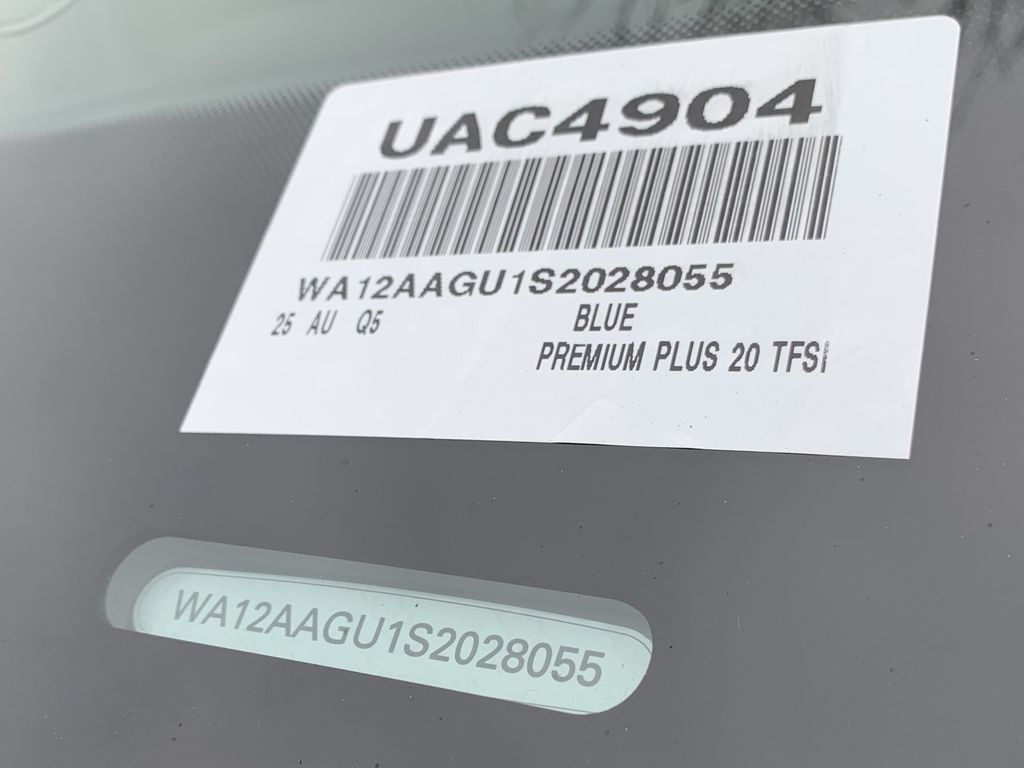 Thumbnail: 2025 Audi Q5 - 10