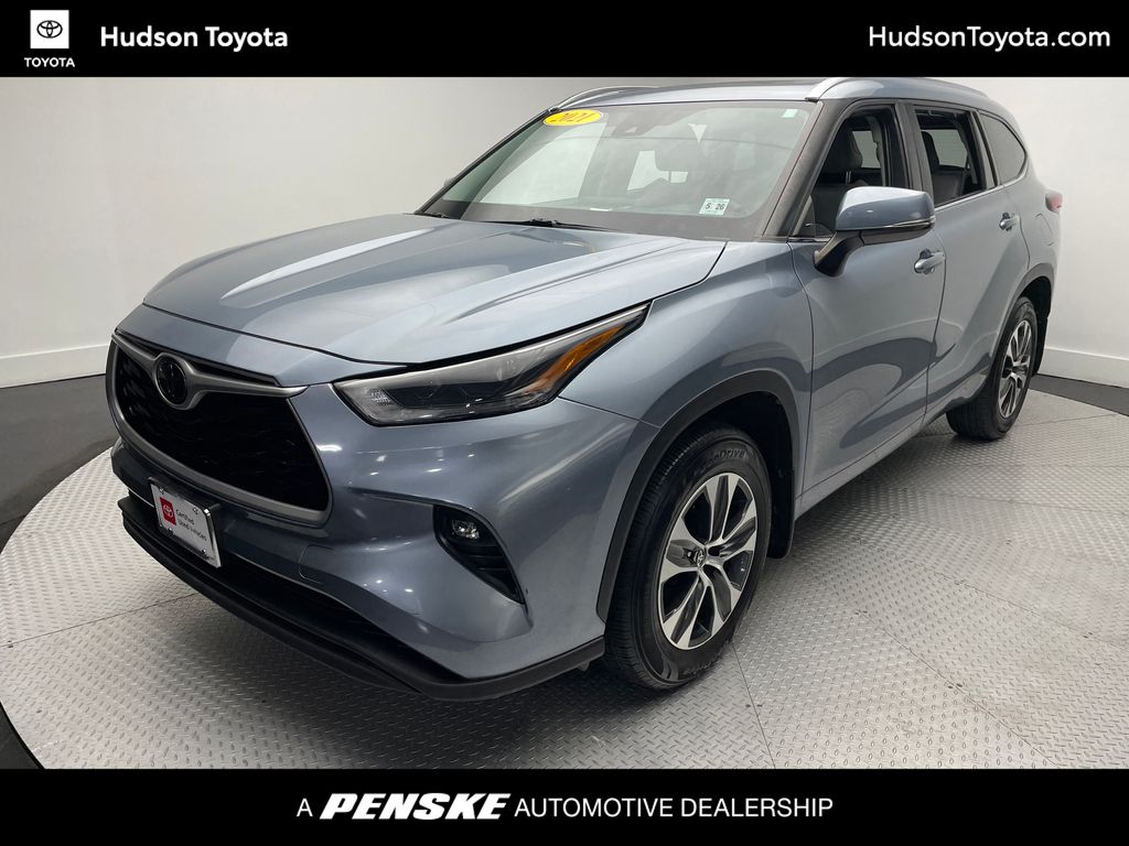 Thumbnail: 2021 Toyota Highlander - 1