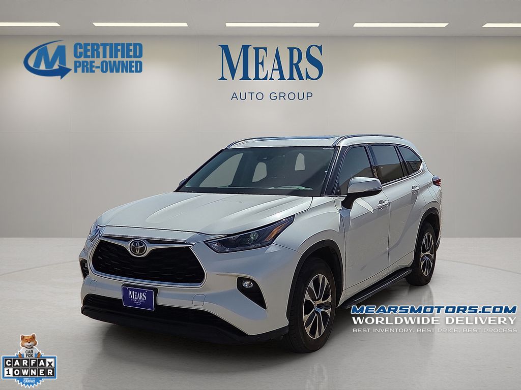 2021 Toyota Highlander XLE FWD