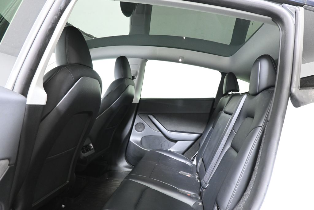 Thumbnail: 2022 Tesla Model Y - 7