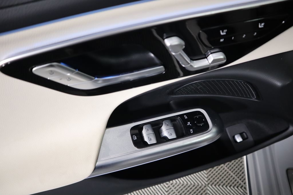 2025 Mercedes-Benz E-Class E 350 25