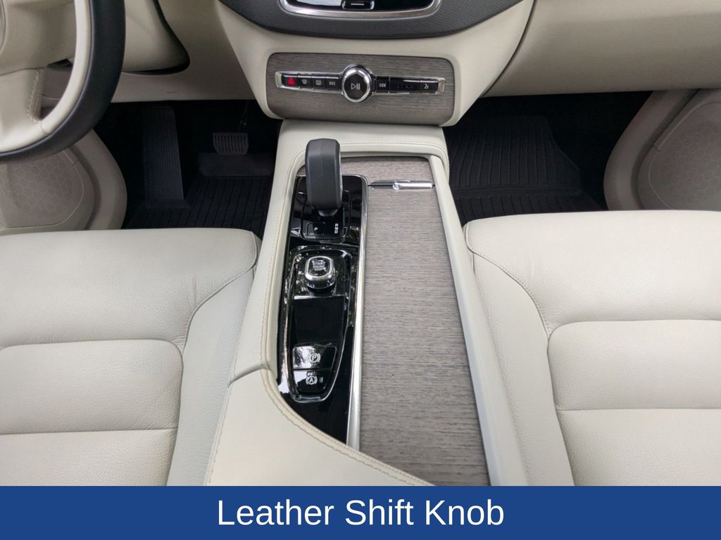 2023 Volvo XC90 B6 Plus 7-Seater
