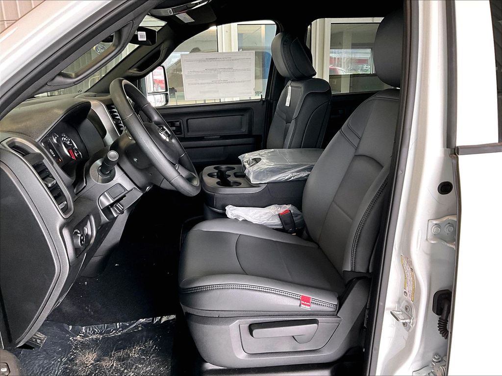 2026 Ram 2500 — photo 11