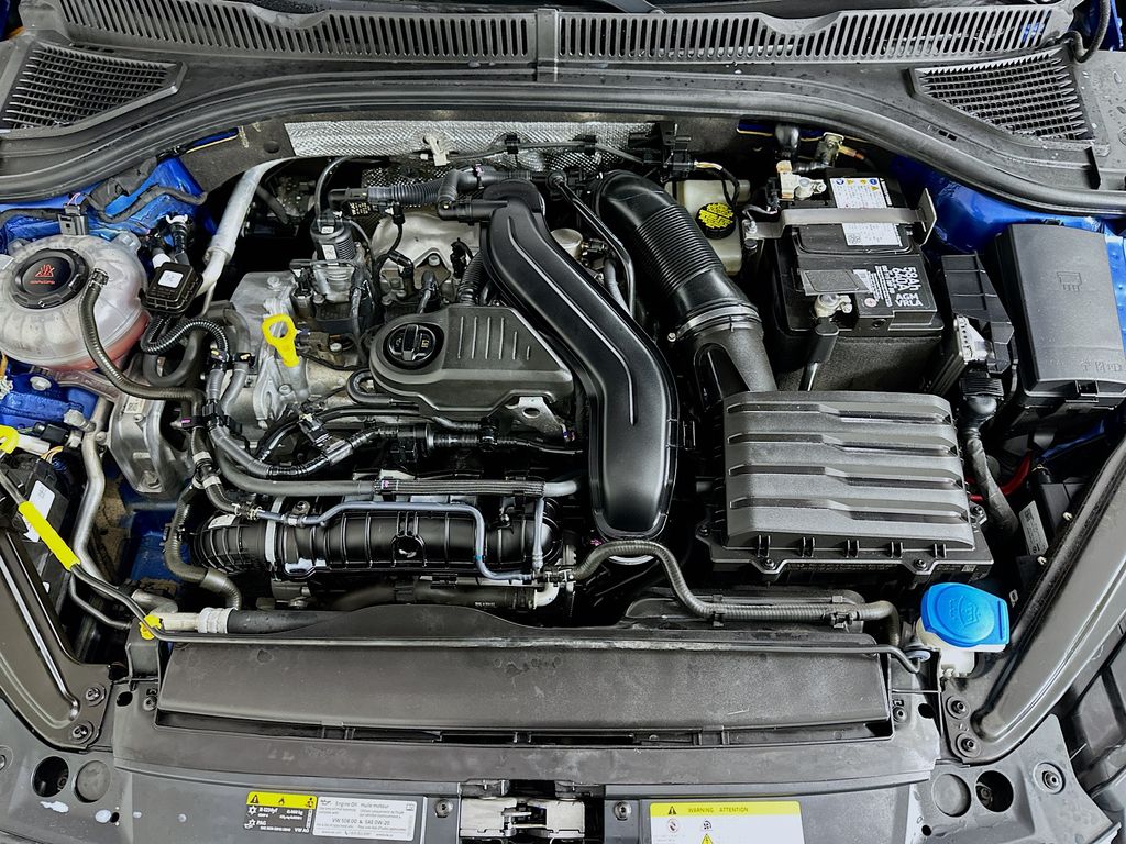 Thumbnail: 2023 Volkswagen Jetta - 28