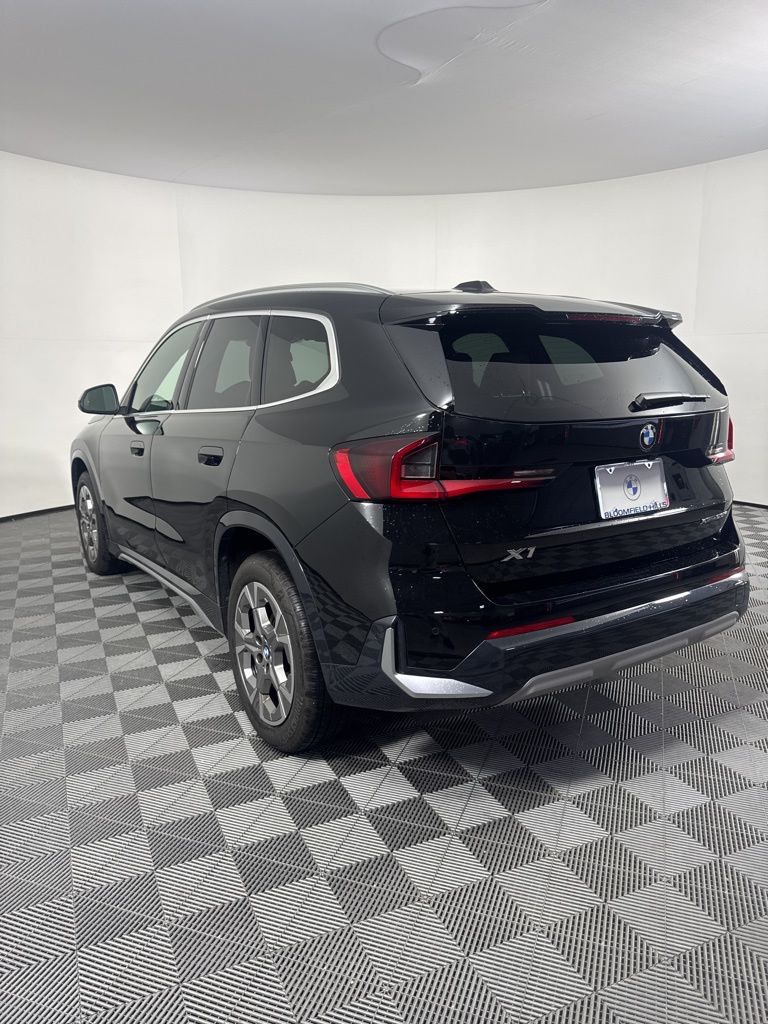 Thumbnail: 2023 BMW X1 - 7