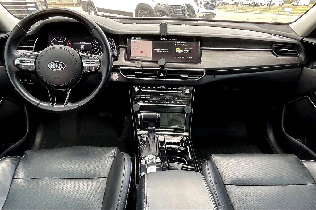 View vehicle photo 7