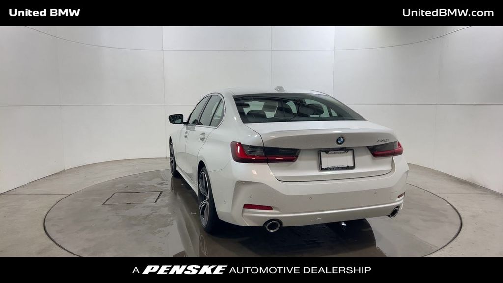 Thumbnail: 2024 BMW 3 Series - 7