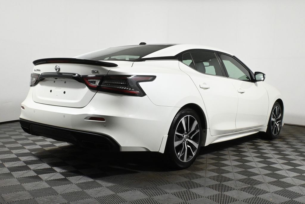 2021 Nissan Maxima SR 8