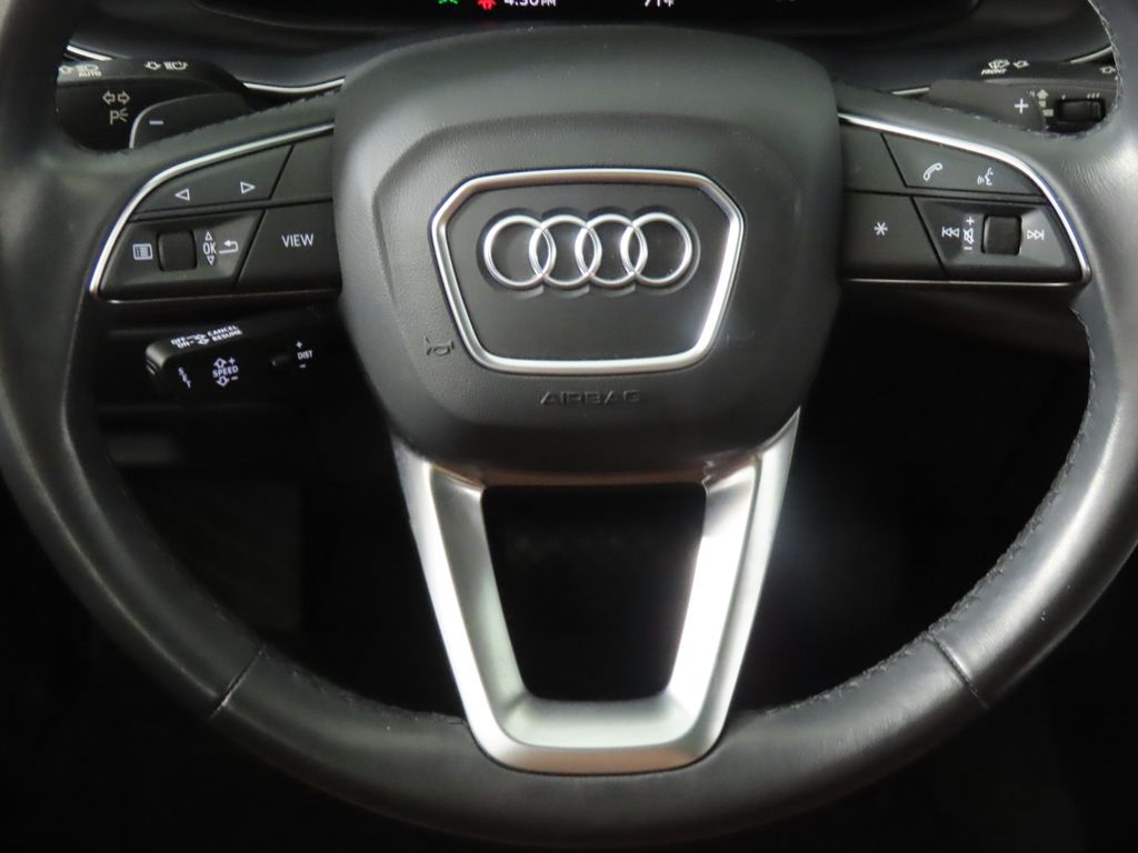 Thumbnail: 2022 Audi Q8 - 15