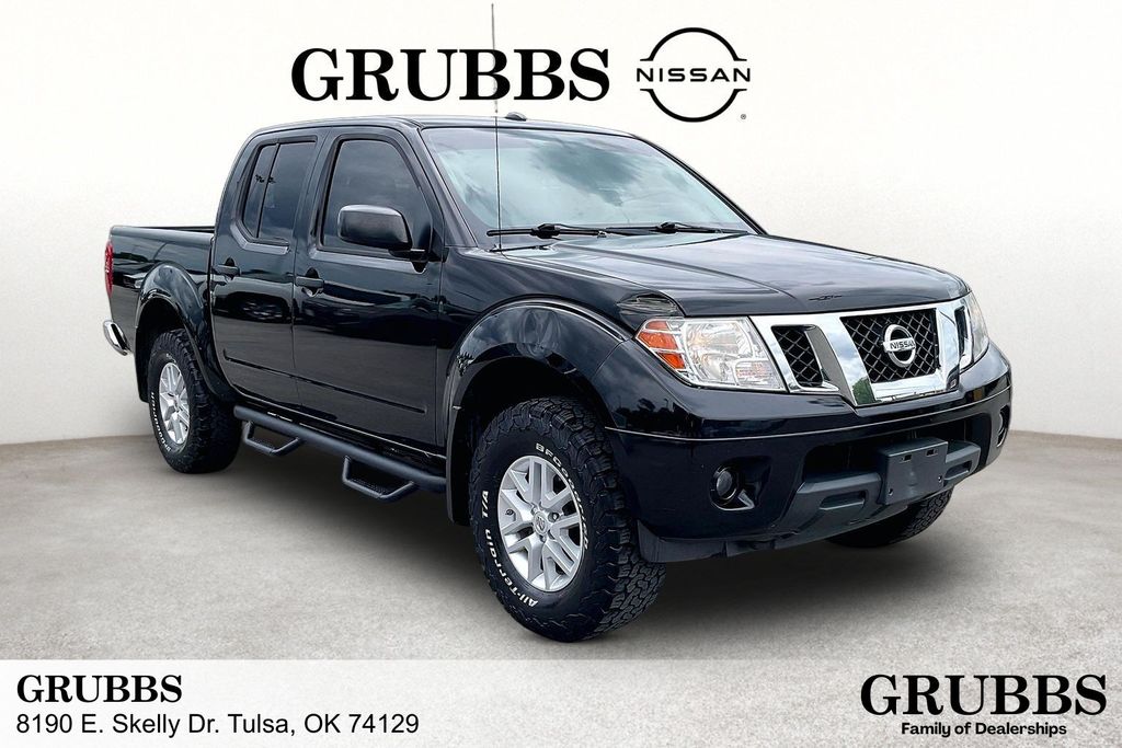 2017 Nissan Frontier SV V6 Crew Cab 4WD