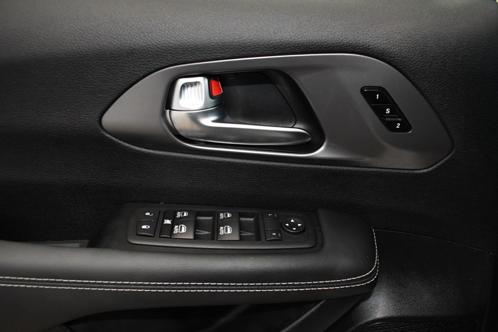 Used 2026 White Chrysler Select image 18