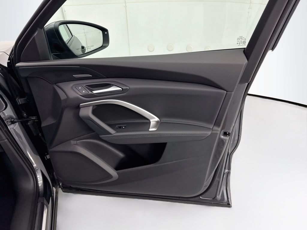 Thumbnail: 2026 Audi Q5 - 24
